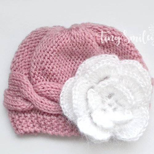 Bonnet bébé tricoté aux torsades bonnets fille