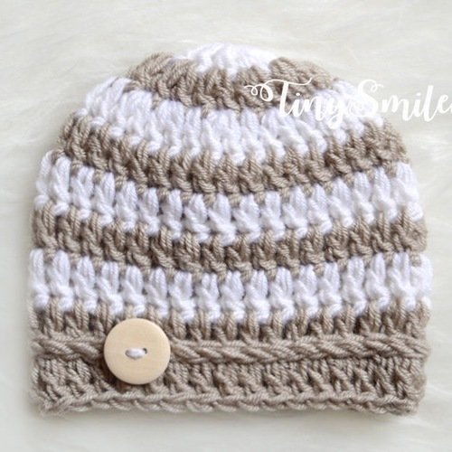 Bonnet garçon bébé naissance crocheté blanc beige bonnet avec un bouton