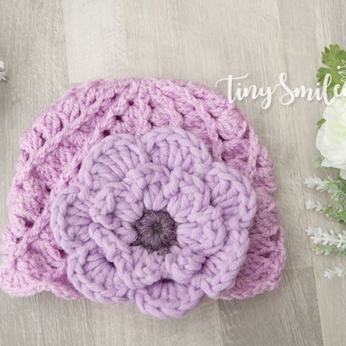 Bonnet fille violet au crochet