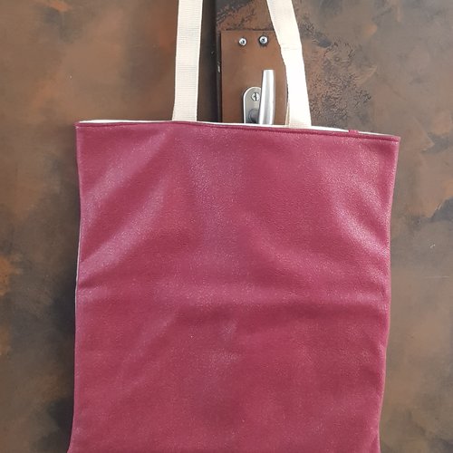 Tote bag