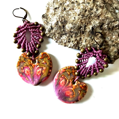 Boucles d'oreille céramique, bohèmes, indien, macramé, fleurs, hématites, pierre gemme, cadeau idéal