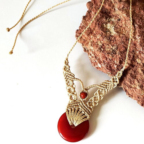 Collier cornaline, macramé, tissée, ajustable, donut, ambre marron, beige, cadeau parfait