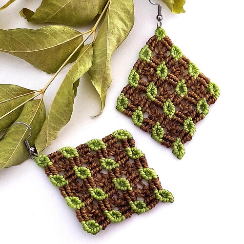 Boucles d'oreille bohèmes, originales, macramé, vert, bronze, argent, losange