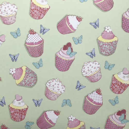 Papier scrapbooking 30.5 x 30.5 cm cupcake butterfly papillons fond vert clair