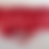 2,30 m ruban fantaisie fond rouge avec motifs ronds blancs