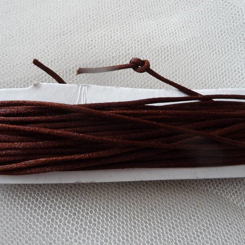 1o m de cordelette satinee couleur marron - diametre 2 mm 