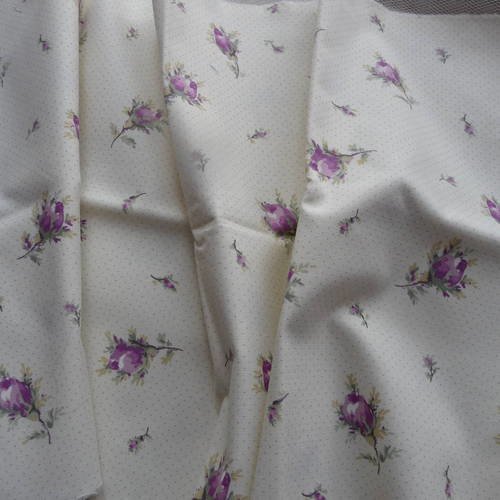 Tres beau coupon de tissu japonais, fond ecru et fleurs violettes  - shabby et romantique