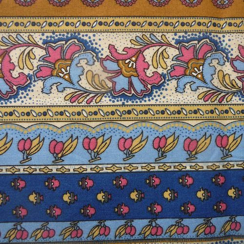 Joli coupon de tissu style provencal, tons bleu et rose 