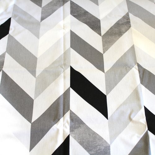 Coupon tissu ameublement gris, noir et blanc 70x50 cm 