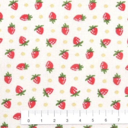 Tissu coton fraises  50x77  cm