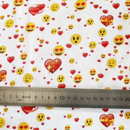 Coupon tissu smiley 50x70 cm