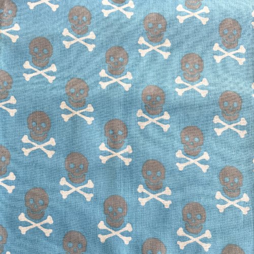 Tissu têtes de mort bleu et gris 50x69cm