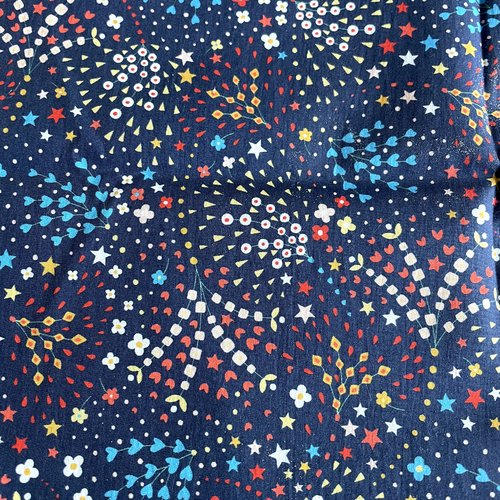 Tissu fleurs et étoiles multicolores 50x73 cm