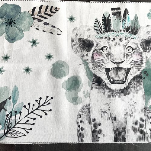Tissu coton petit lion vert 41x31cm