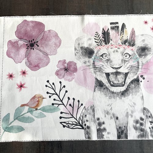 Tissu coton petit lion violet 41x31cm