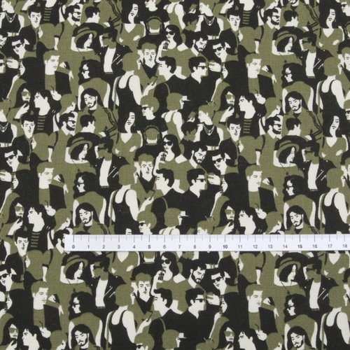 Tissu coton personnages kaki 50x77cm