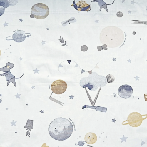 Tissu enfant petite souris dans le ciel 50x80 cm