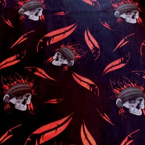 Tissu têtes de mort et plumes noir et rouge 50x70cm
