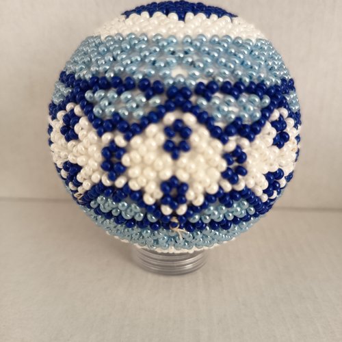 Explication pour realiser une boule en tissage danois