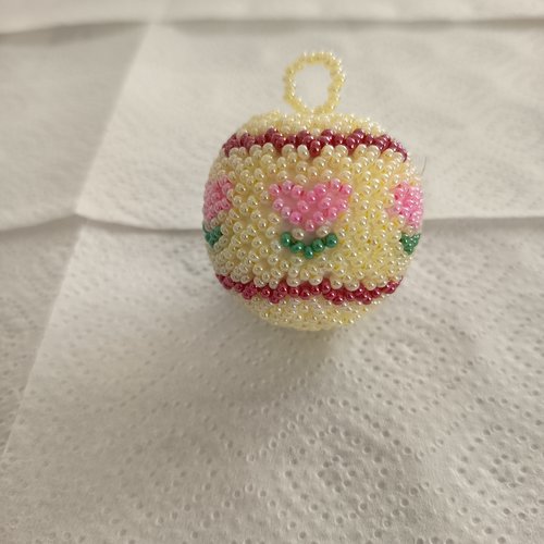 Explication pour realiser une boule en tissage danois