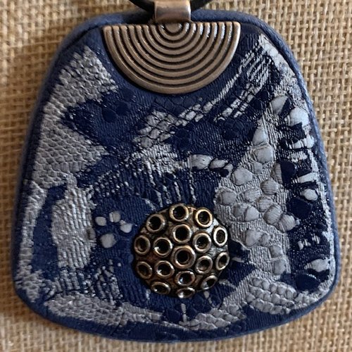 Pendentif en polymère