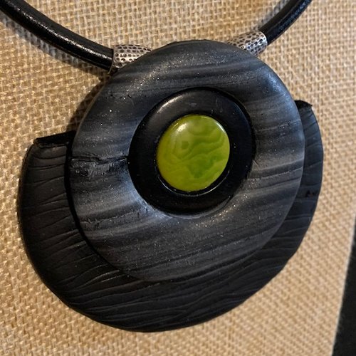 Pendentif en polymère