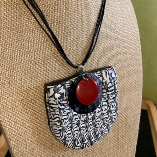 Pendentif en polymère