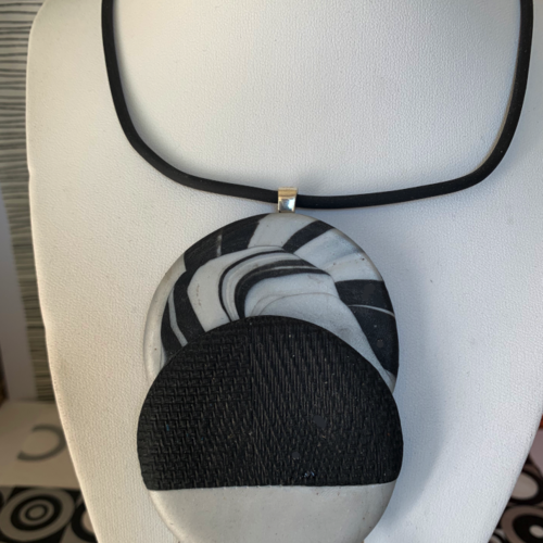 Pendentif en polymère