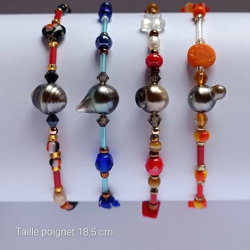 Offre speciale - bracelets perles de tahiti et de diverses couleurs sur fil élastiques résistants pour un confort optimal.