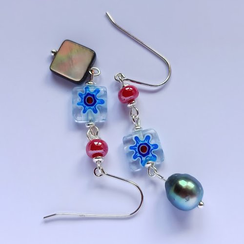Collection fleurie  - parure perles de tahiti rouge et bleu turquoise en argent 925, nacre et perles de rocaille rouges
