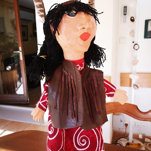Marionnette : l'indienne