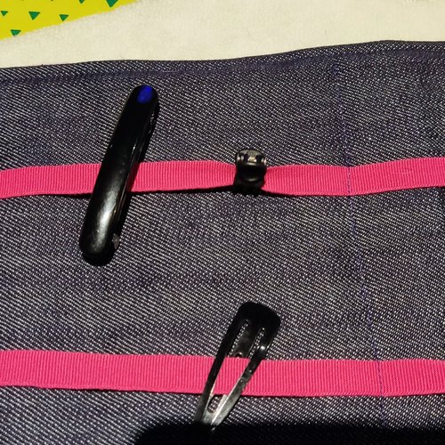 Pochette range barettes et pinces à cheveux