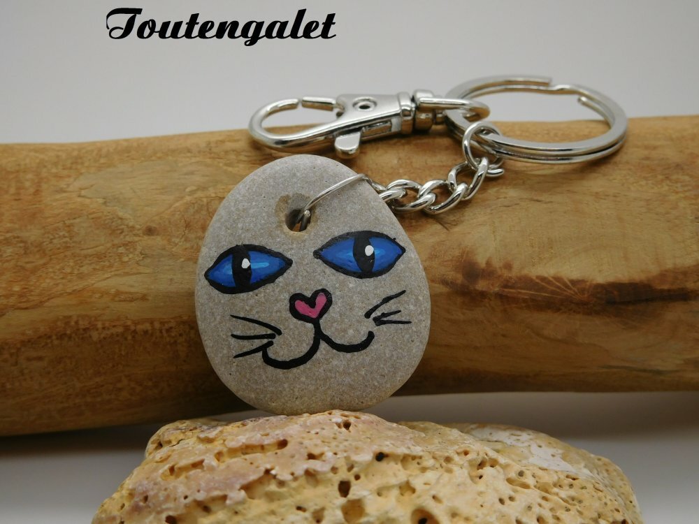 Porte Cles Chat Au Yeux Bleus Galet De Plage Peinture Acrylique Un Grand Marche