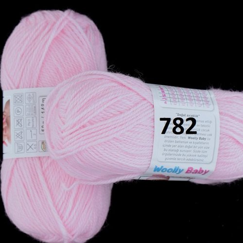 5 pelotes woolly baby rose 782 avec laine