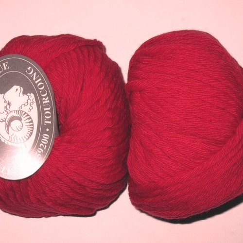 5 pelotes pure laine n°8  rouge 45