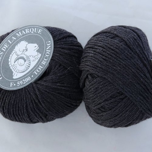 3 pelotes  laine- cachemire  coloris gris anthracite 99