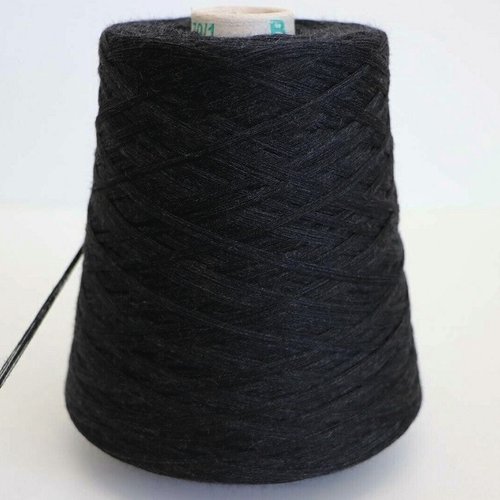 1 cône 510 gr pure laine mérinos gris foncé presque noir c22