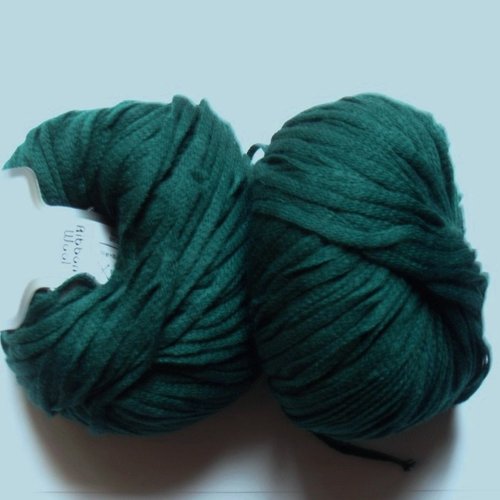 1 pelote 50 gr lacet avec laine ribbon wool 51404