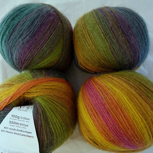 2 grosses pelotes  angora 43 papatya