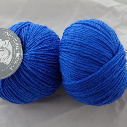 5 pelotes  pure laine mérinos kashwool bleu roy 812