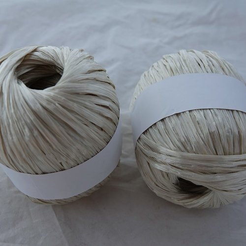 5 pelotes 50 gr 50 gr raphia synthétique couleur ivoire