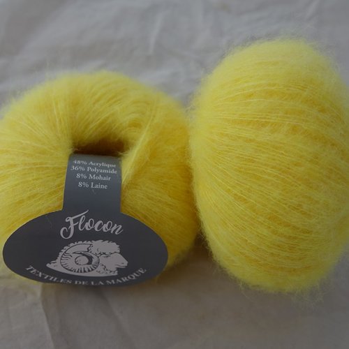 5 pelotes de 25 gr flocon jaune 738 textiles de la marque
