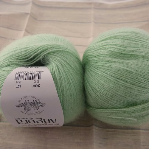 2 grosses pelotes  angora vert menthe 6530 papatya