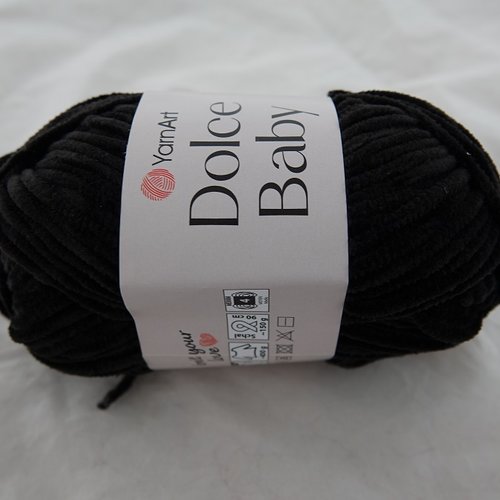 5 pelotes chenille velours dolce baby noir 742 yarnart