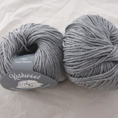 5 pelotes  pure laine mérinos kashwool gris flanelle 664