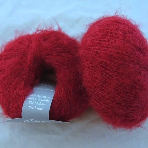 5 pelotes de 25 gr flocon rouge cardinal 343  textiles de la marque