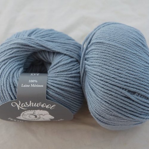 5 pelotes  pure laine mérinos kashwool bleu jean clair  216