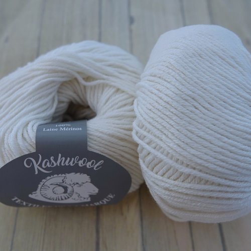 5 pelotes  pure laine mérinos kashwool blanc 260