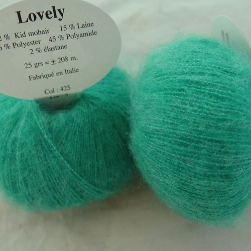 5 pelotes lovely vert émeraude 425 textiles de la marque