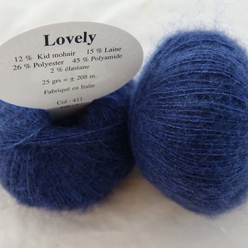 5 pelotes lovely bleu égyptien 411 textiles de la marque